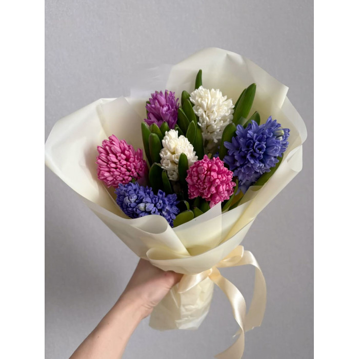 Гиацинты в Зайсане