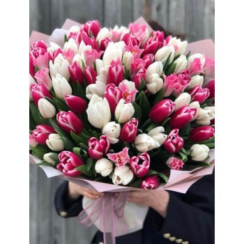 Букет из 101 тюльпана