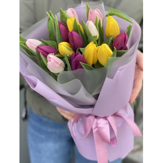 15 тюльпанов