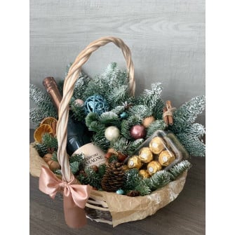 Незабываемый подарок в плетёной корзине