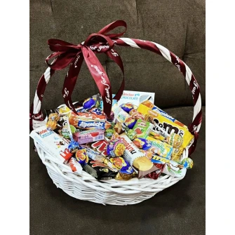 Корзина сладостей 3